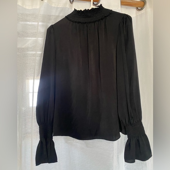 Women’s black blouse - Picture 1 of 2